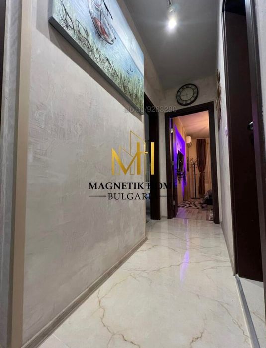 Луксозен тристаен апартамент с паркомясто и панорама в ”Central Park”