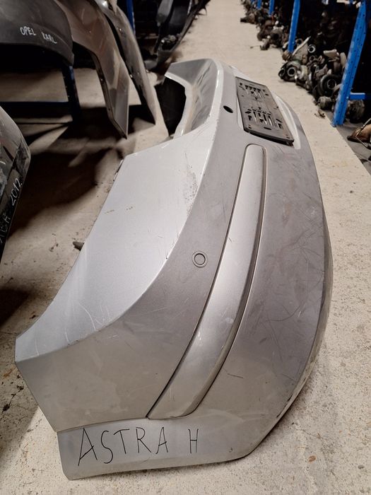 Задна броня с парктроници Opel Astra H / Опел Астра 2005г.