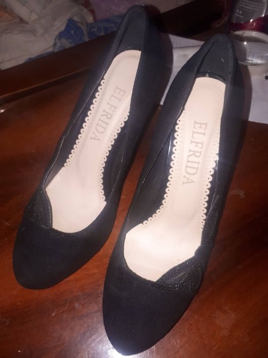 Туфли замшевые 38 размер