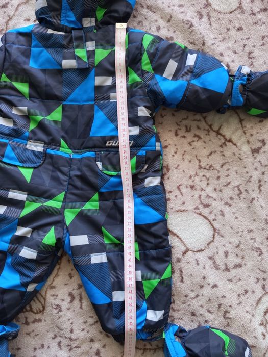 Продам зимний комбинезон Gusti