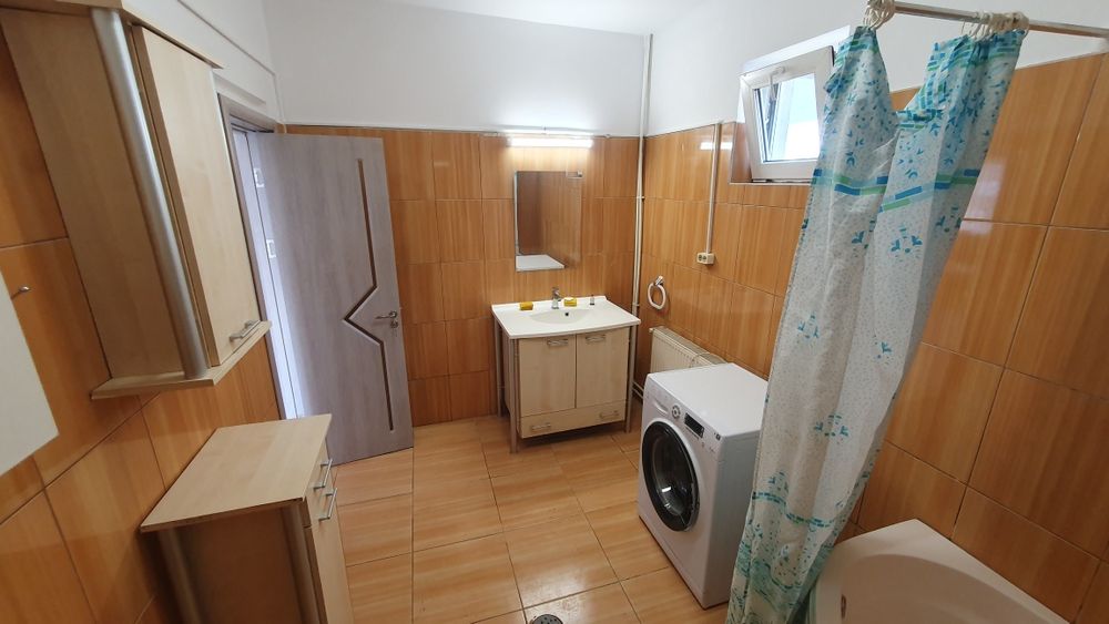 Casa de inchirait lakeside ovidiu sud