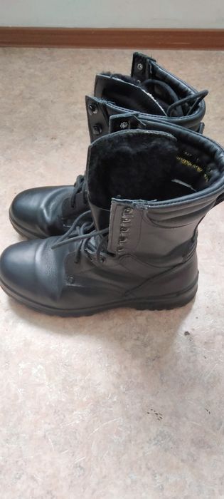 Продам берцы зимние