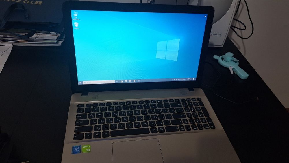 ASUS X541SC ноутбук