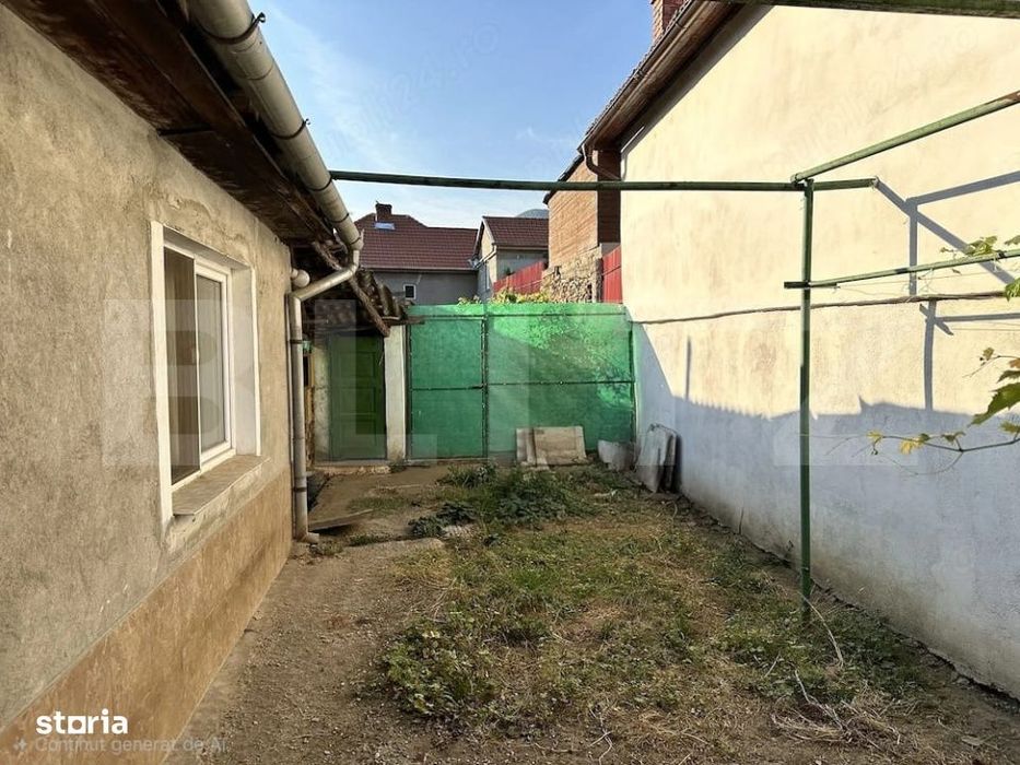 Casa de renovat 2 camere, zona linistita – Cugir