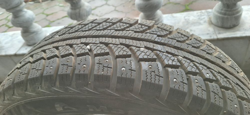 Прадам шины Matodor R16 в идеале состояние 205"70:16