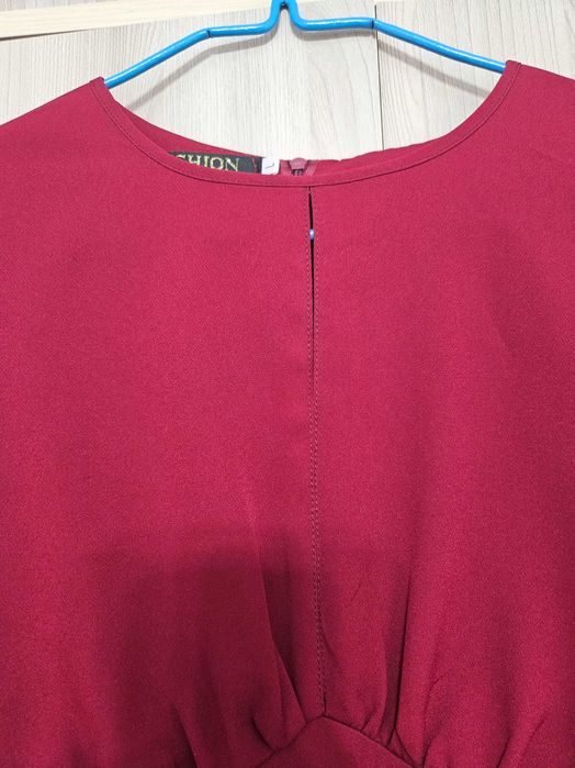 Платье бордовое до колен