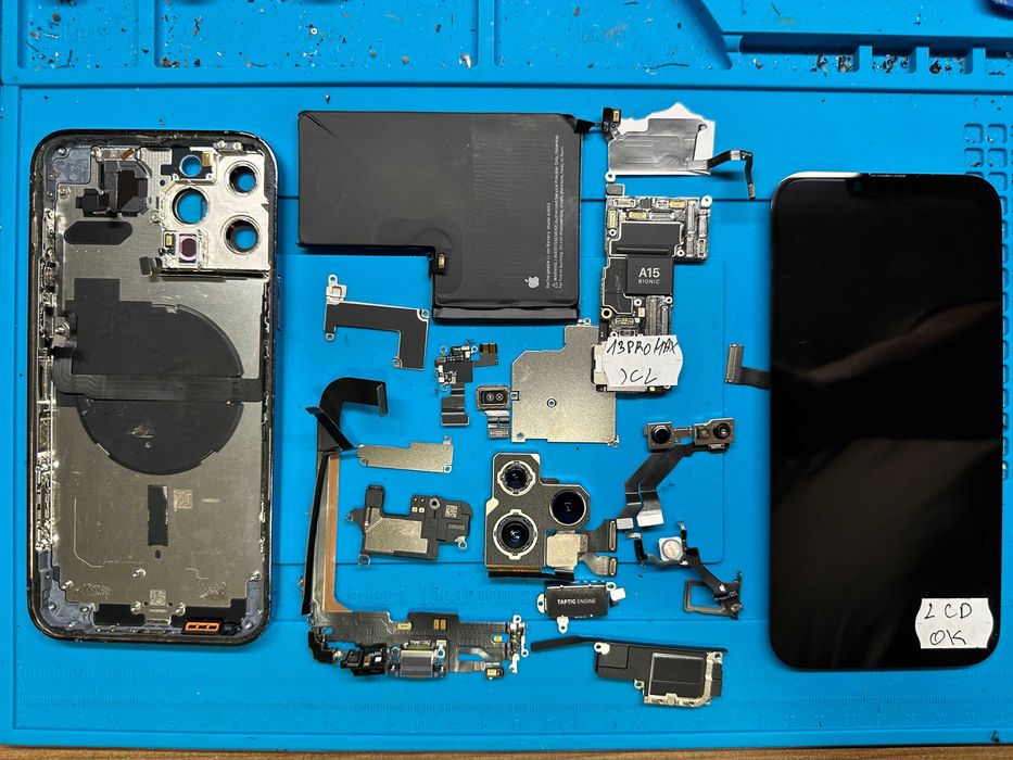 iPhone 13 Pro Max на части