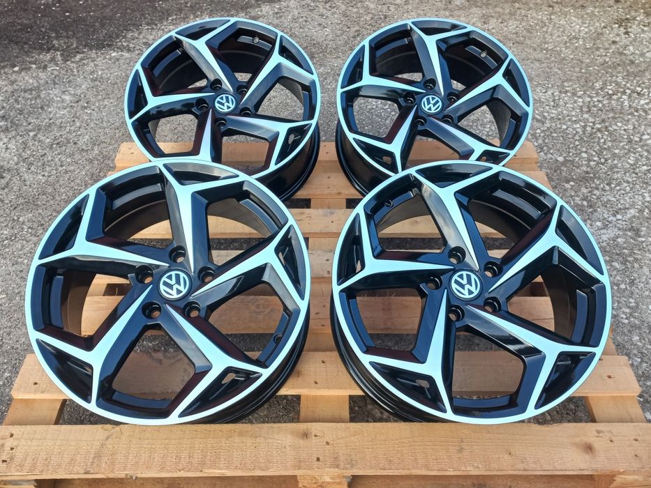 18"Vw 5x112 Golf Passat Jetta Tiguan Touran 8ж ет44 Black Polish Чисто Нови.