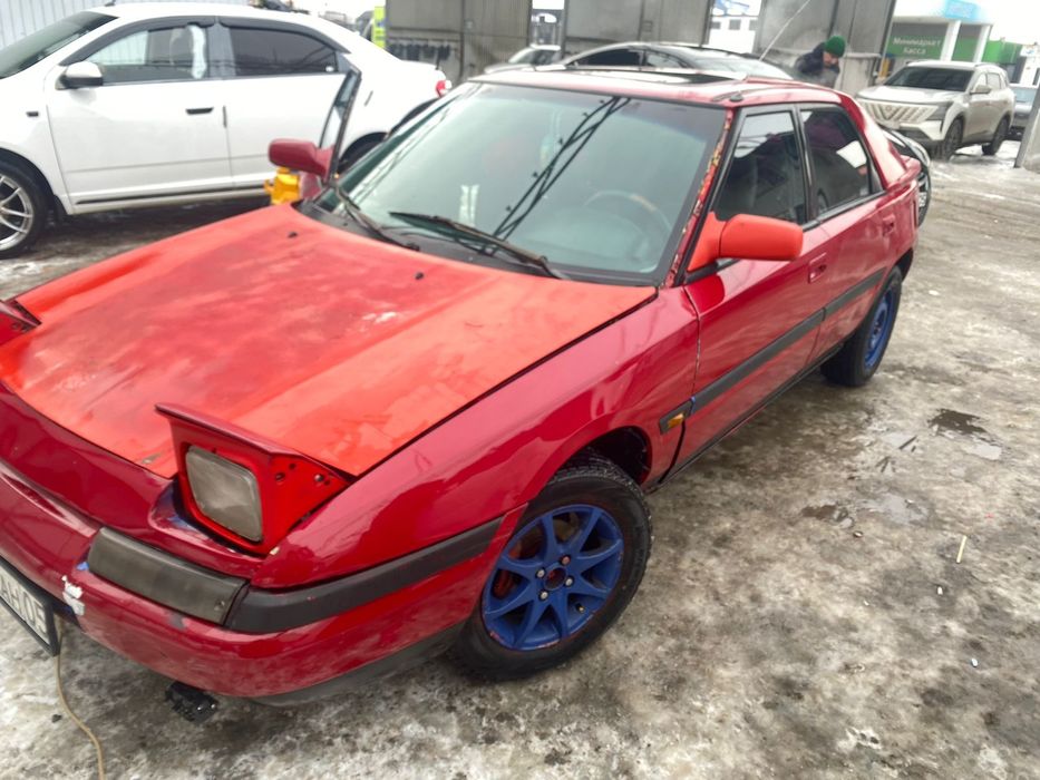 Продам мазду 323