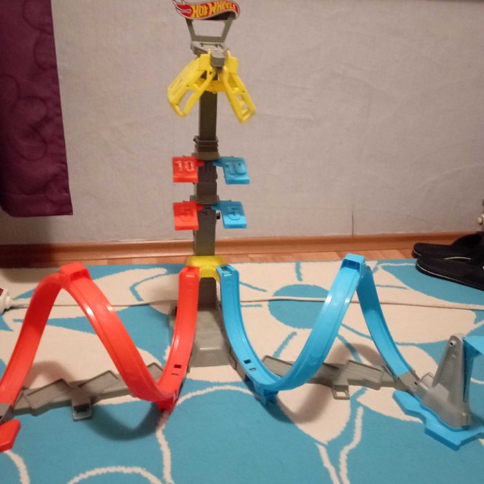 Писта Hot Wheels Looping