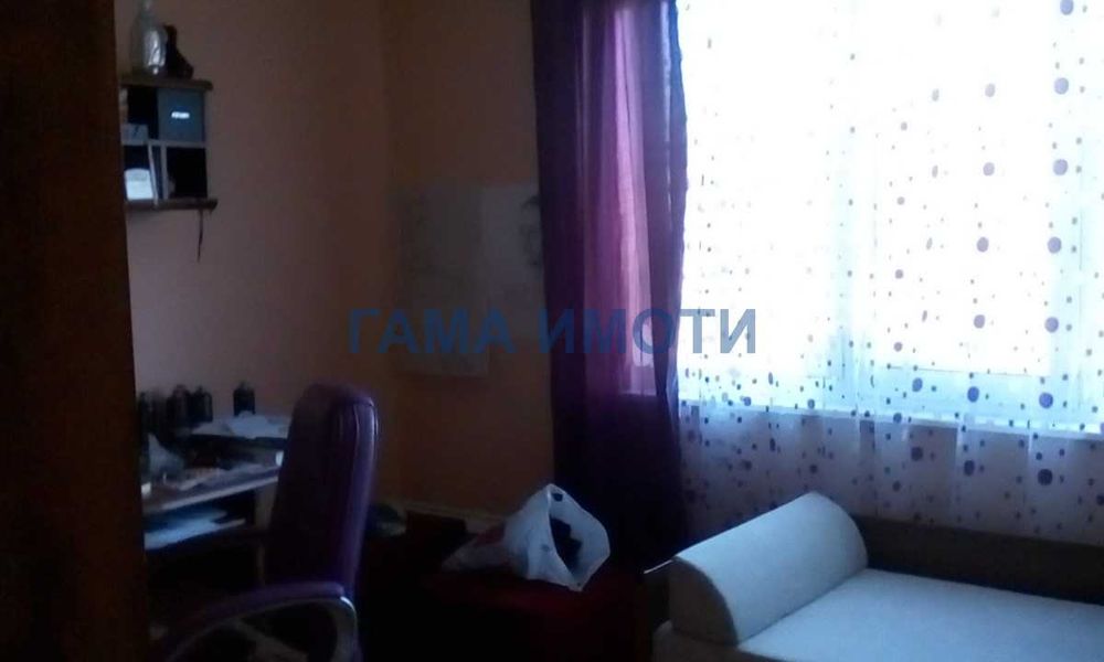 Къща в кв. Долно Езерово, гр. Бургас