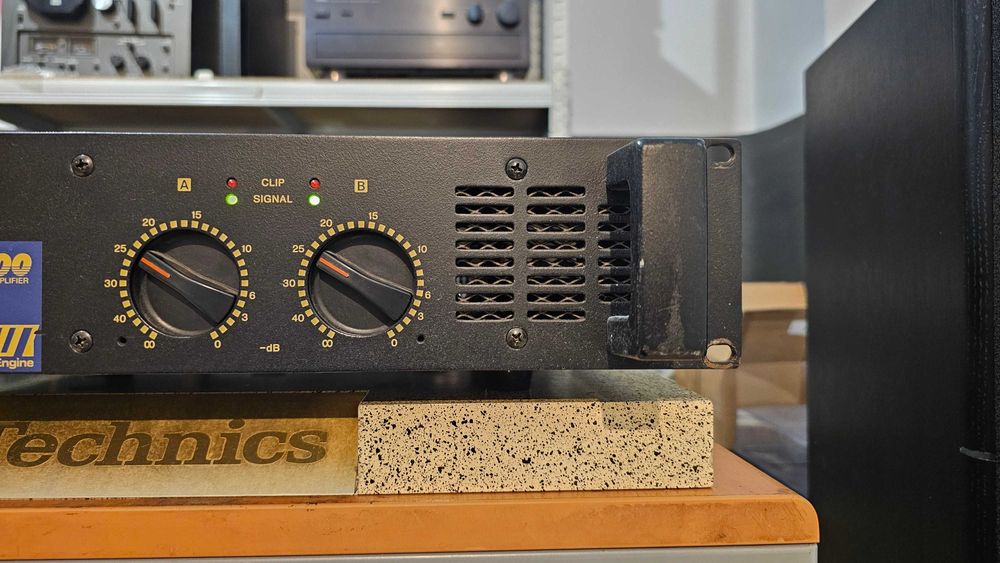 Amplificator Yamaha P4500 (Profesional) 2 x 460W/8 Ohmi