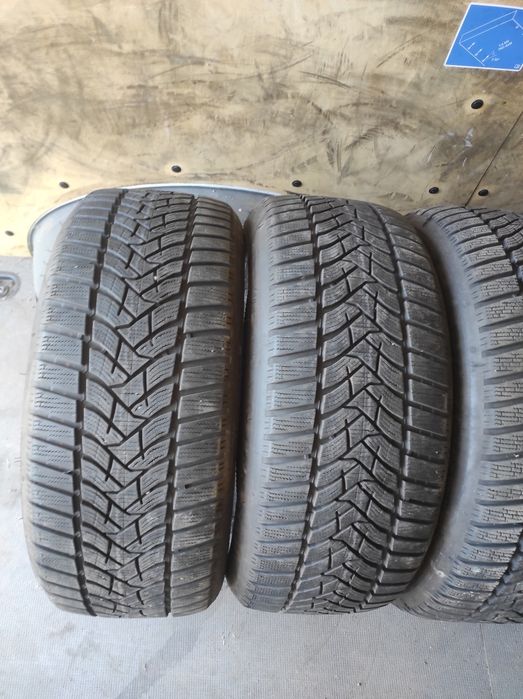 225/45/18 Dunlop