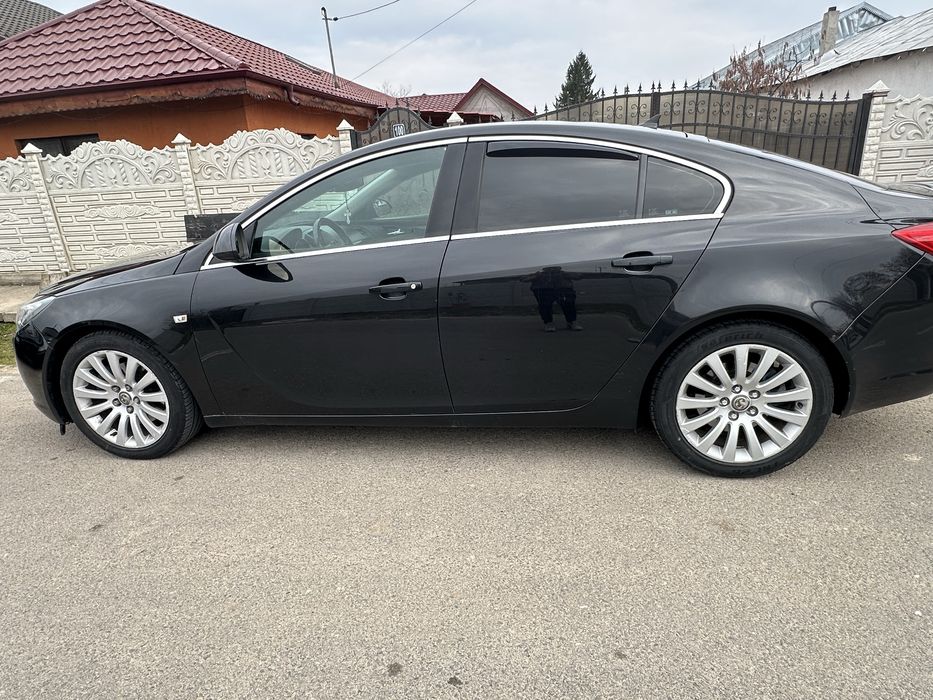 Vand sau schimb cu ceva mai nou , tot automat