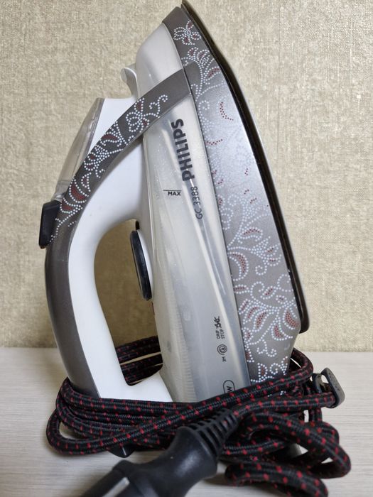 паровой утюг Philips GC3388
