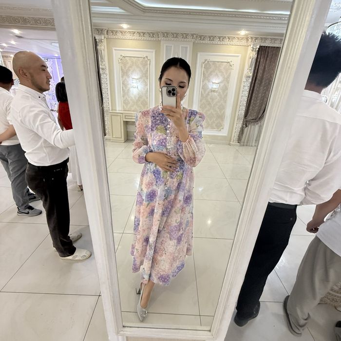 Вечерние платья со стразами