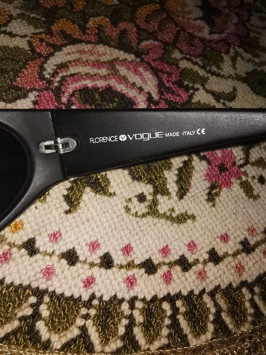 Ochelari de soare Vogue Florence Italy. Luxman A215