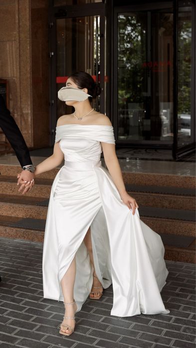 Продам свадебное платье