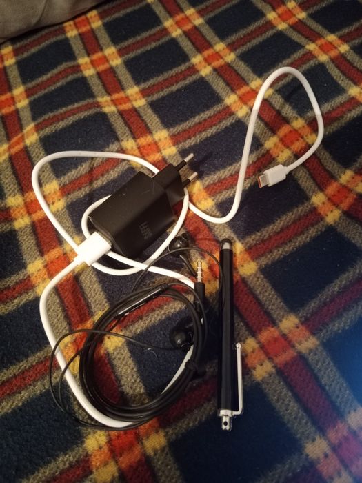 Продаю планшет новый