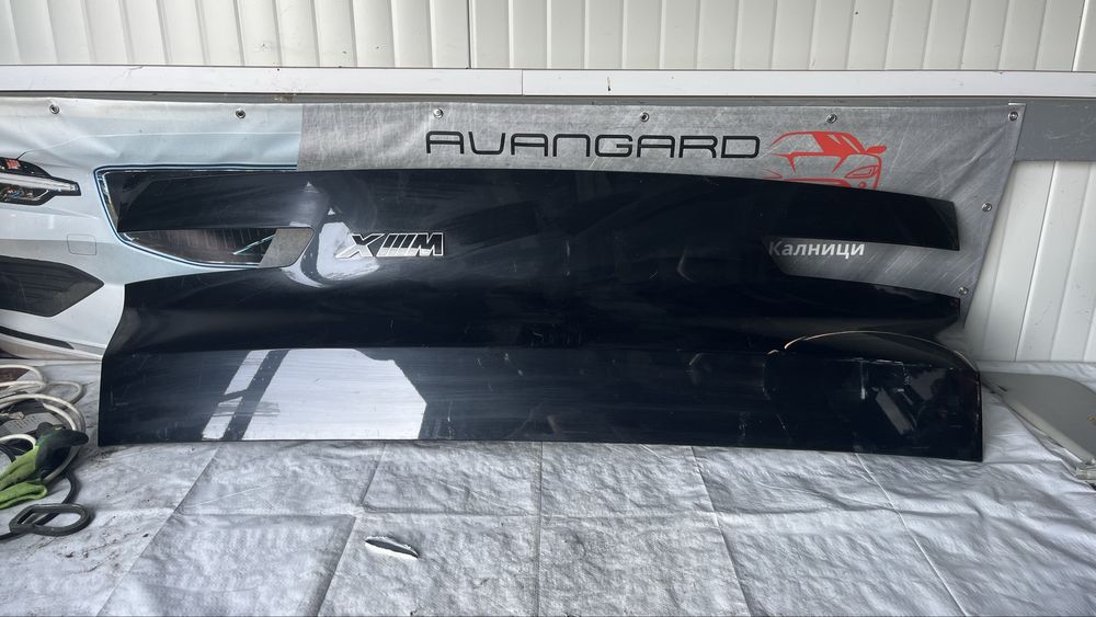 Панел за багажна врата BMW XM 2022-