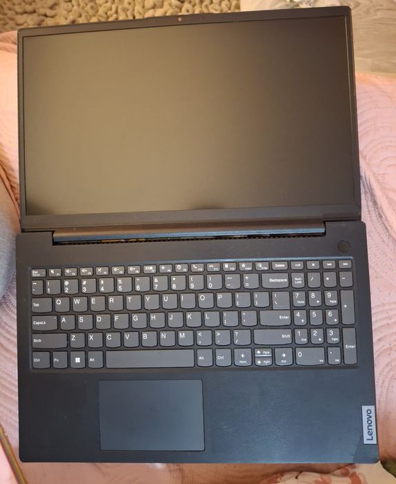 Laptop Lenovo V15 IRU procesor Core i3-1315U