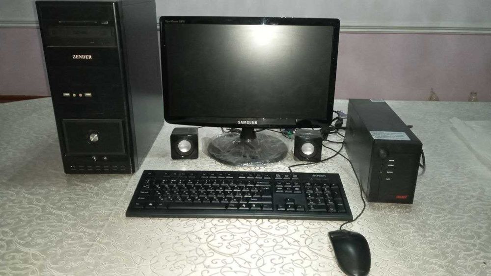 Kompyuter barcha qoʻshimcha jihozlari bilan