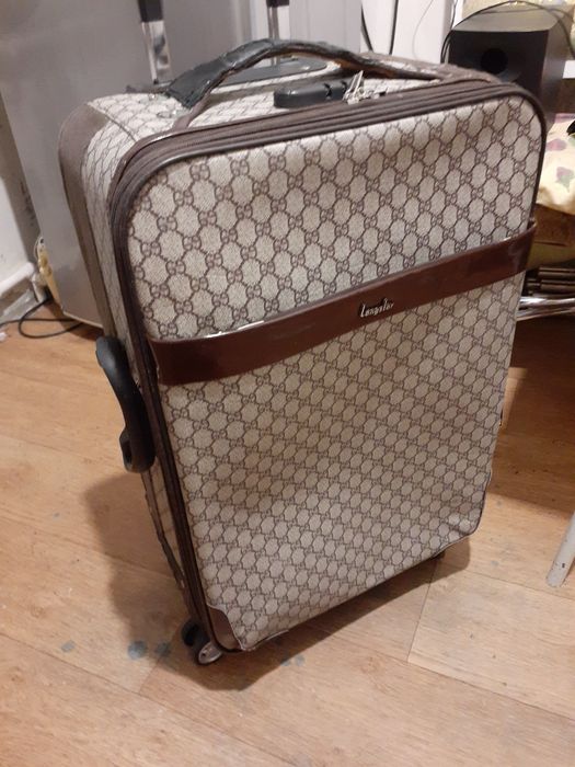 Чемодан для дальней поездки