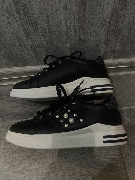 Дамски обувки Emas