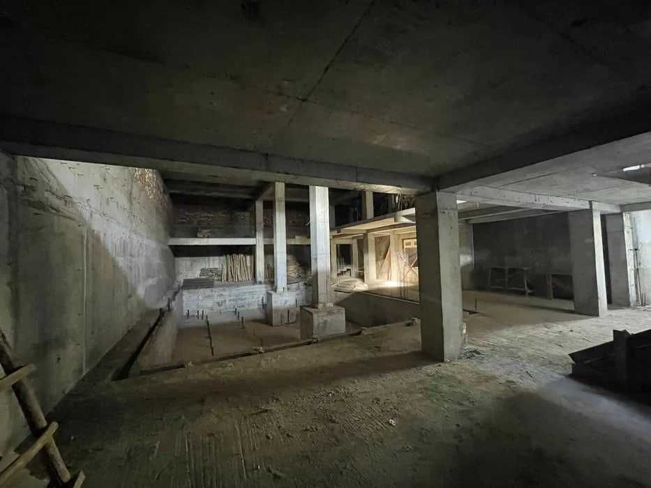 Продаётся здание на первой линии в яккасарайском районе | до 4 700 м²
