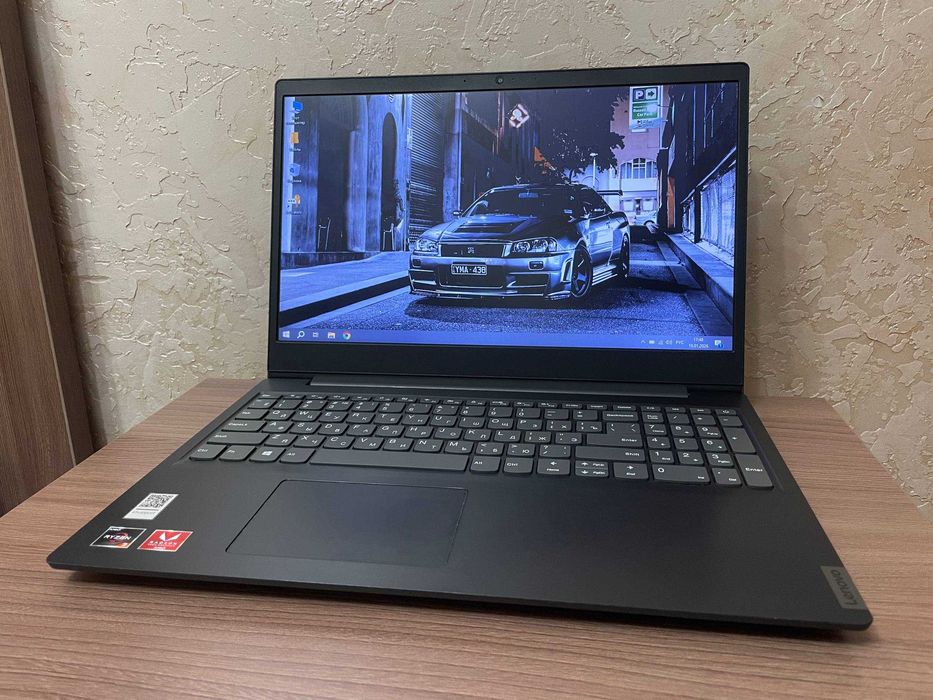 Lenovo S145 /Ryzen 3-3200u/8Gb Ram/256Gb ssd/Vega 3 Graphics/