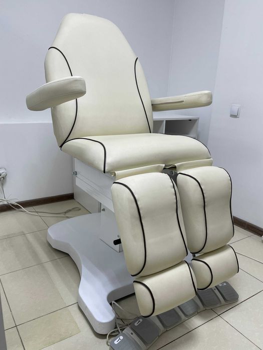 Кресло для подологического педикюра