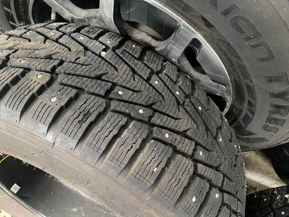 Шипованые шины+ диски 265/65/R17