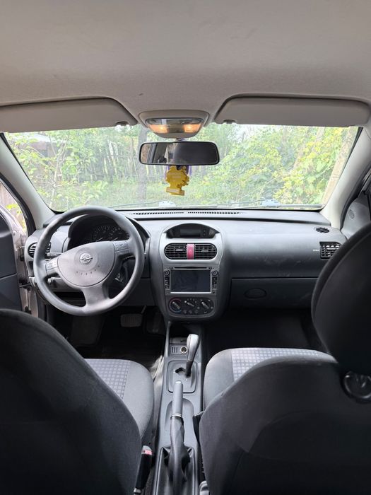 Vand Opel Corsa 1.4 benzina 16V