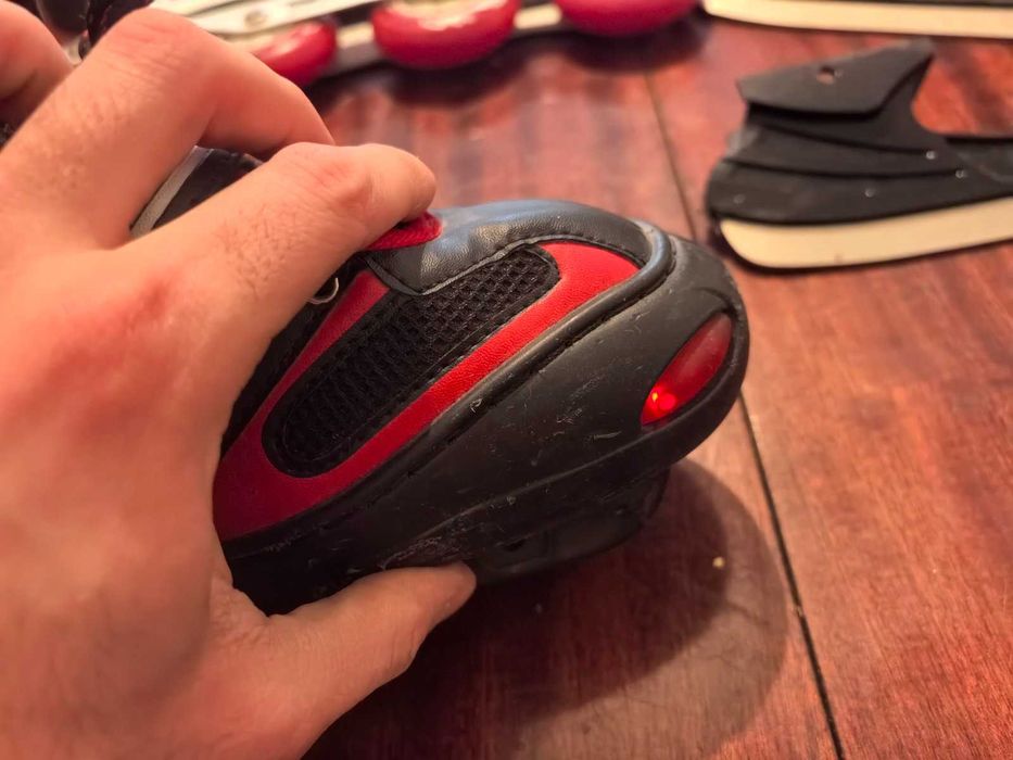 Ролери, кънки за лед и наколенки Комплект