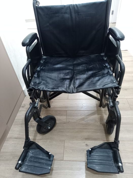 Продам инвалидное кресло