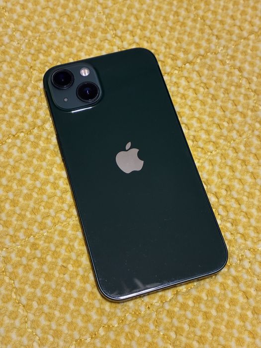 Продам iPhone 13 128Gb в идеале