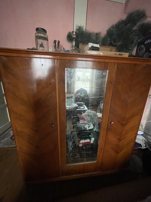 Шифоньер, Румынский