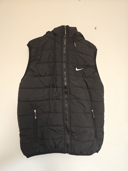 Vesta Nike neagra