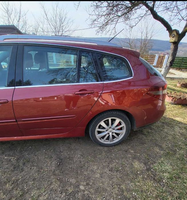 Vand masina renault laguna