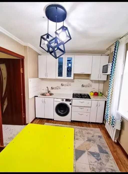 Сдается 3 комнатная квартира. Империя Диана.