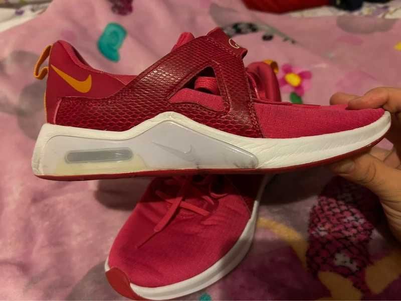 Adidasi Dama in stare foarte buna