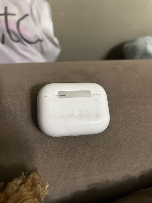 Air pods 2 pro, с дисплеем