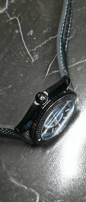 Omega seamaster black