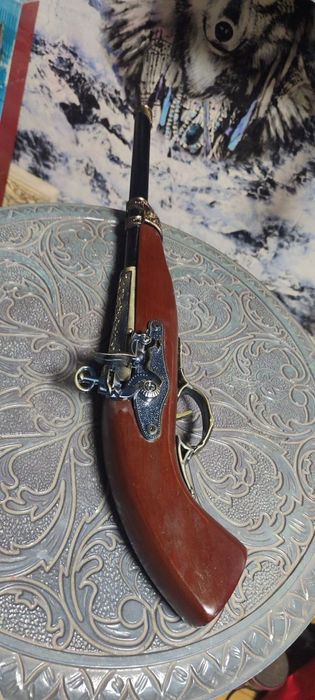 Пистолет зажигалка продам