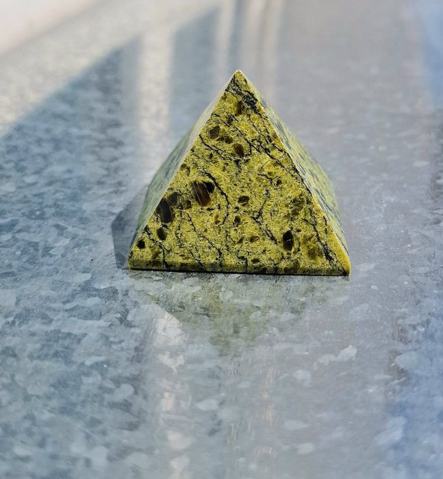 Пирамида из Змеевика.