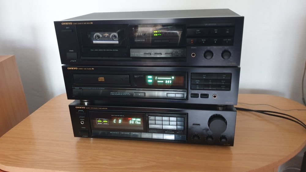 Linie audio Onkyo TX-7700