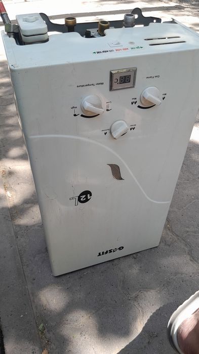 Газовыи водонагреватель