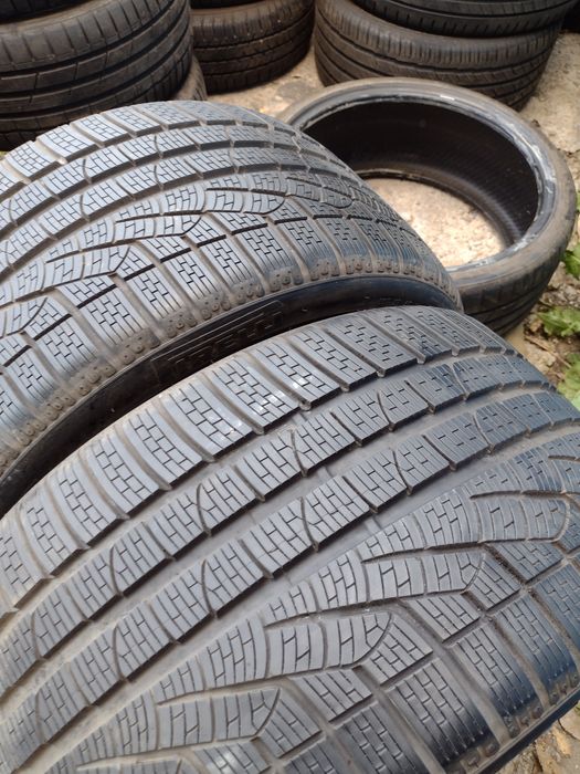 Топ състояние 2бр.295/30/20 Pirelli dot3315 MO