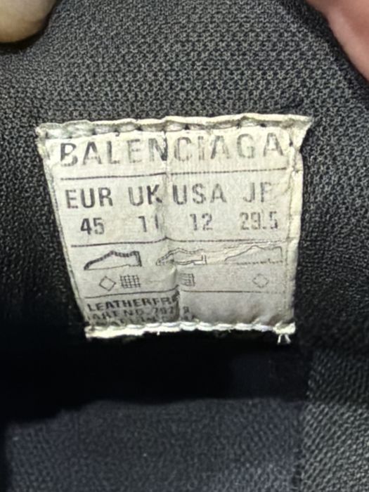 Продам кроссовки Balenciaga 10xl