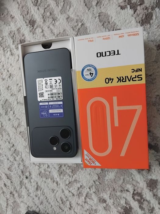 Tecno spark 40,256гиг,